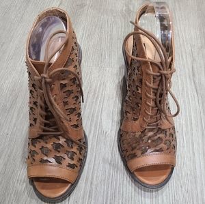 Kensie Leather Sandals